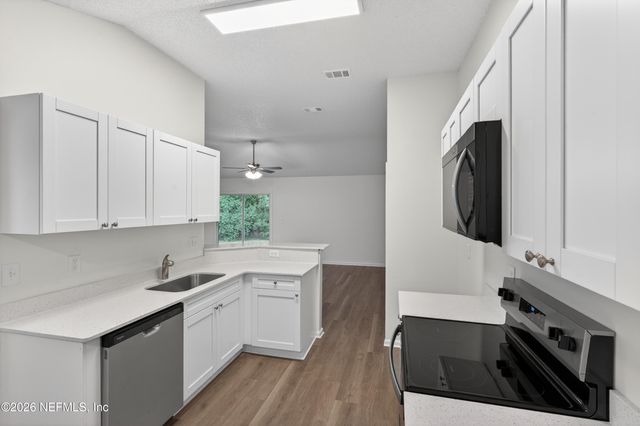 11550 W DEEP SPRINGS Drive, Jacksonville, FL 32219