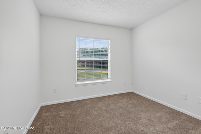 11550 W DEEP SPRINGS Drive, Jacksonville, FL 32219