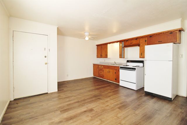 715 E 3rd Street 2, Weatherford, TX 76086