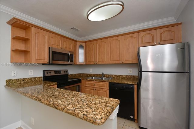 1401 NE 53rd St 202, Fort Lauderdale, FL 33334