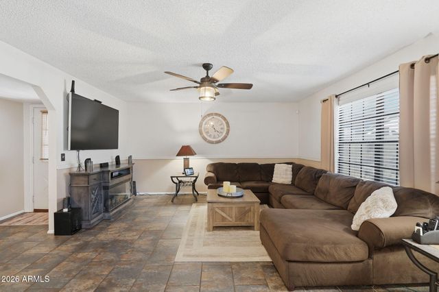 410 E BEHREND Drive, Phoenix, AZ 85024