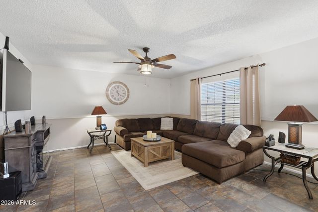 410 E BEHREND Drive, Phoenix, AZ 85024
