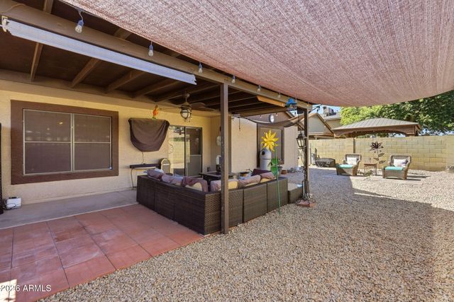 410 E BEHREND Drive, Phoenix, AZ 85024
