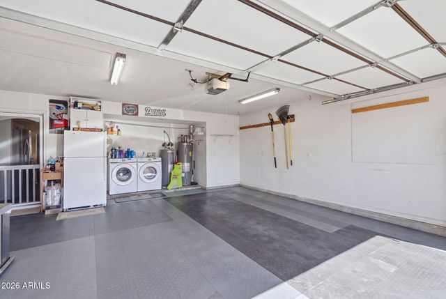 410 E BEHREND Drive, Phoenix, AZ 85024