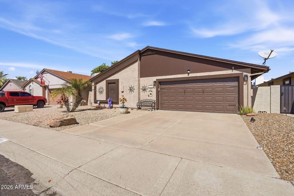 410 E BEHREND Drive, Phoenix, AZ 85024 — photo 2