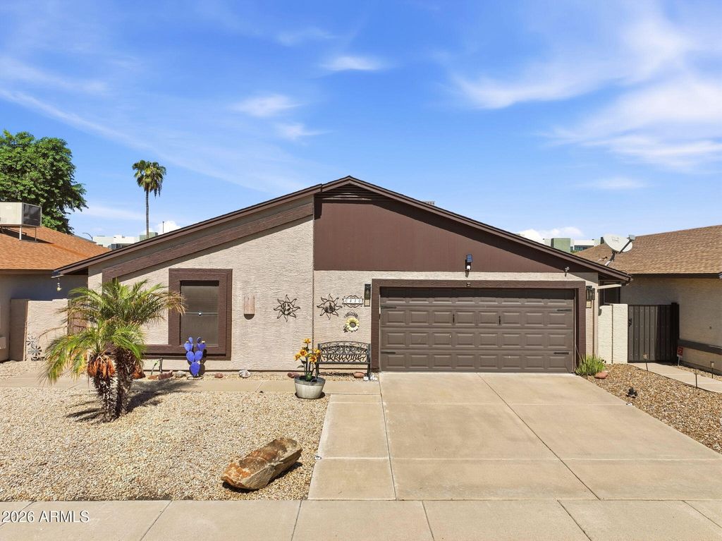 410 E BEHREND Drive, Phoenix, AZ 85024 — photo 3