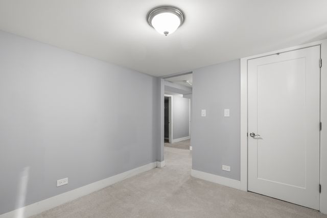 7351 W Barry Avenue, Chicago, IL 60707