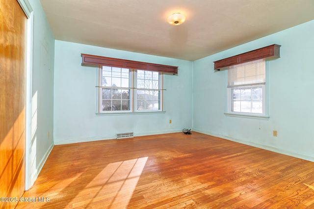 2757 Maida Lane, Rotterdam, NY 12306