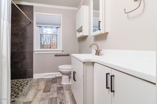 2757 Maida Lane, Rotterdam, NY 12306