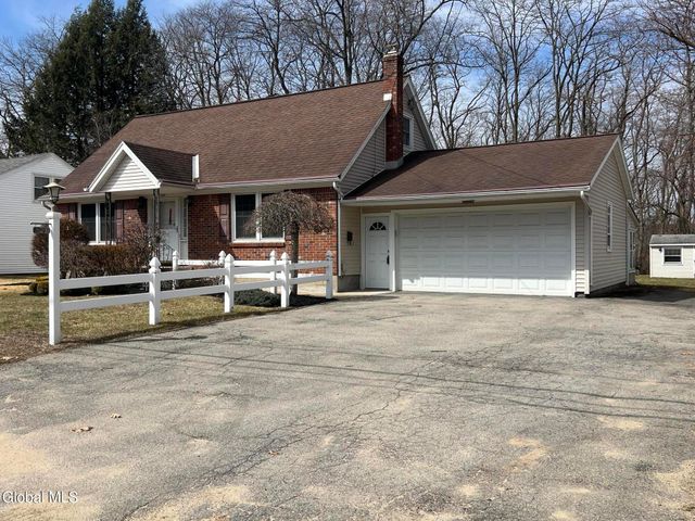 2757 Maida Lane, Rotterdam, NY 12306
