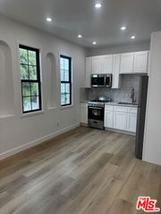 1047 Irolo Street 201, Los Angeles, CA 90006