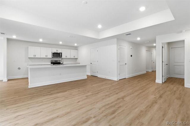 9661 N Emellia Avenue, Dunnellon, FL 34433