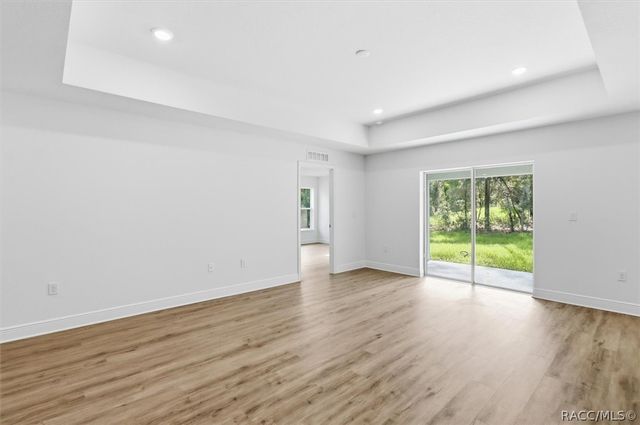 9661 N Emellia Avenue, Dunnellon, FL 34433