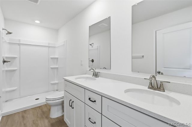 9661 N Emellia Avenue, Dunnellon, FL 34433
