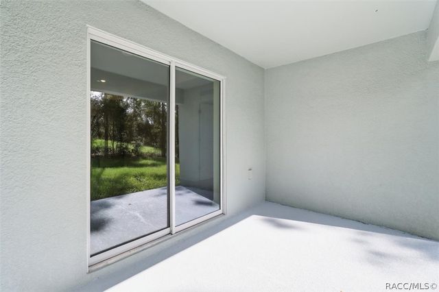 9661 N Emellia Avenue, Dunnellon, FL 34433