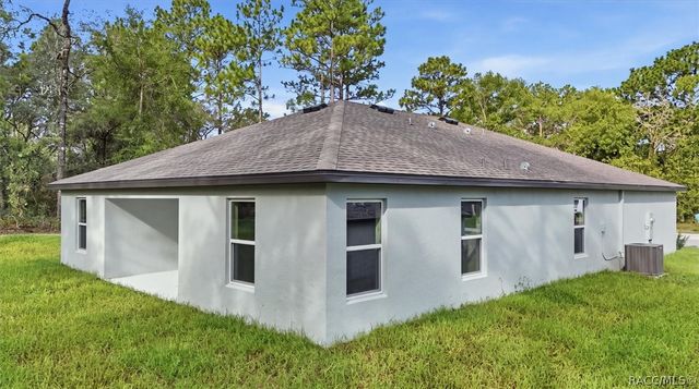 9661 N Emellia Avenue, Dunnellon, FL 34433