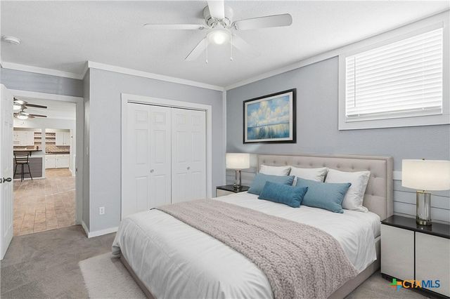 332 W Klein Street, Seguin, TX 78155