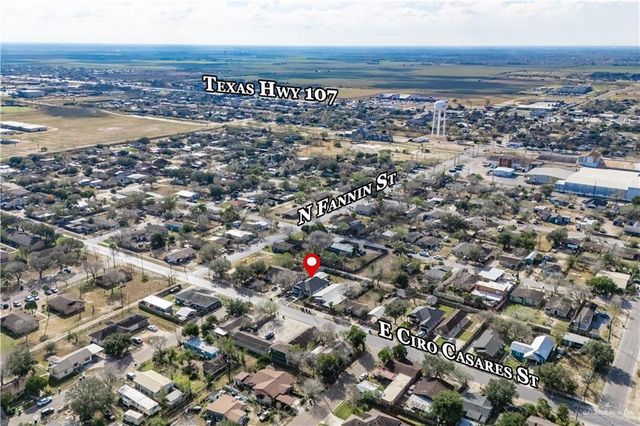 334 E Ciro Caceres Avenue, Elsa, TX 78543