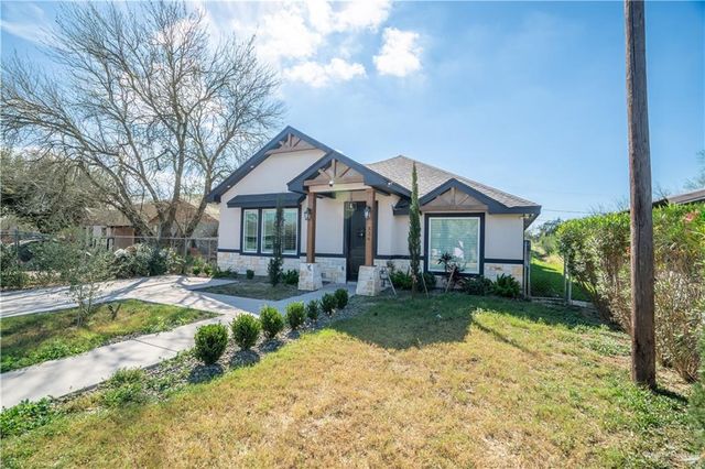 334 E Ciro Caceres Avenue, Elsa, TX 78543