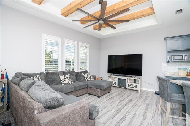 334 E Ciro Caceres Avenue, Elsa, TX 78543