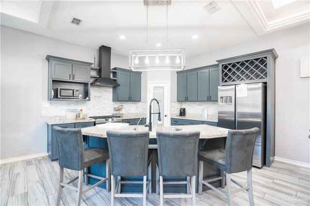 334 E Ciro Caceres Avenue, Elsa, TX 78543