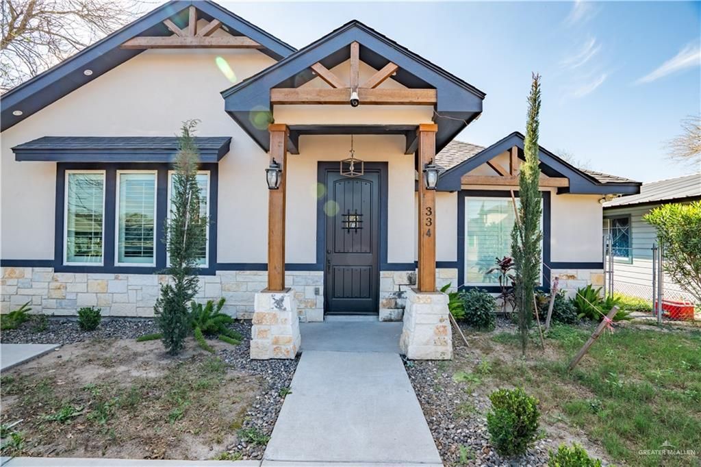 334 E Ciro Caceres Avenue, Elsa, TX 78543