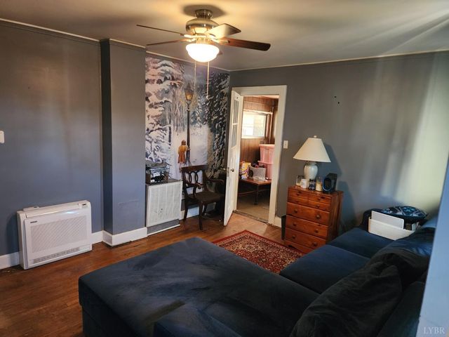 1612 Monsview, Lynchburg, VA 24504