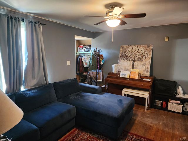 1612 Monsview, Lynchburg, VA 24504