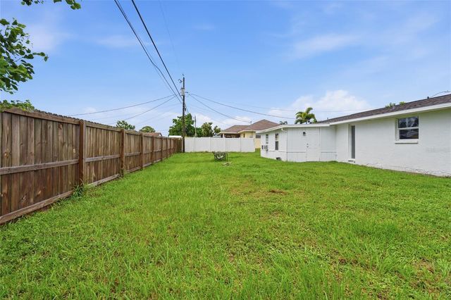 935 EVEREST ROAD, Venice, FL 34293