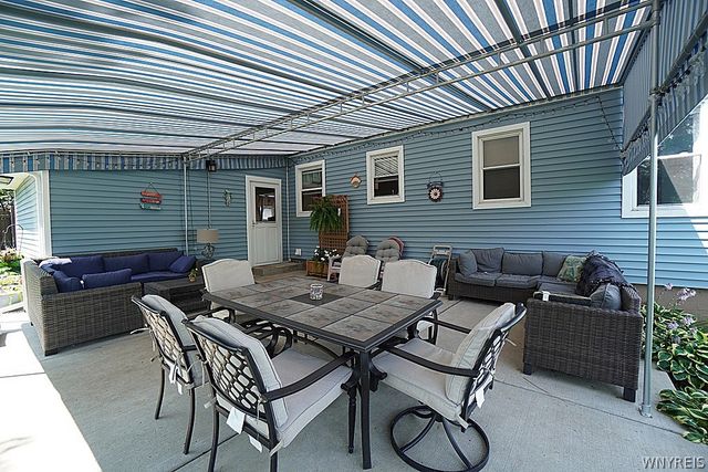 99 Briarwood Drive, West Seneca, NY 14224