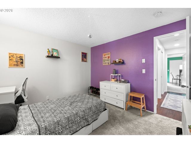 11777 Sw BOONES BEND Dr, Beaverton, OR 97008