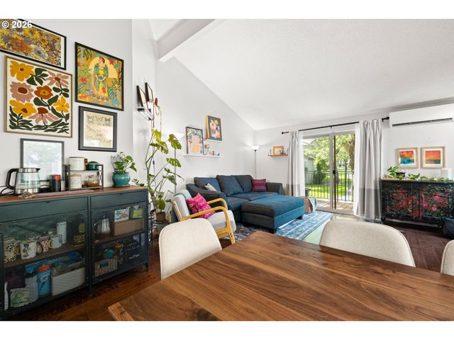 11777 Sw BOONES BEND Dr, Beaverton, OR 97008