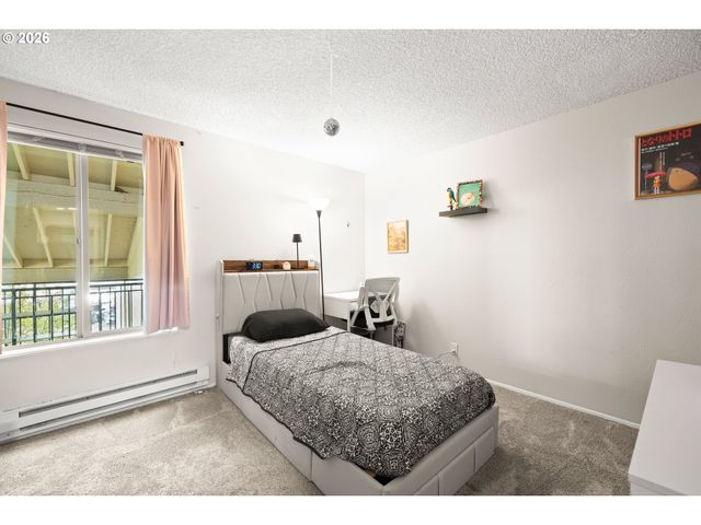 11777 Sw BOONES BEND Dr, Beaverton, OR 97008