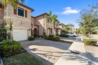 3436 W 90th St, Hialeah, FL 33018