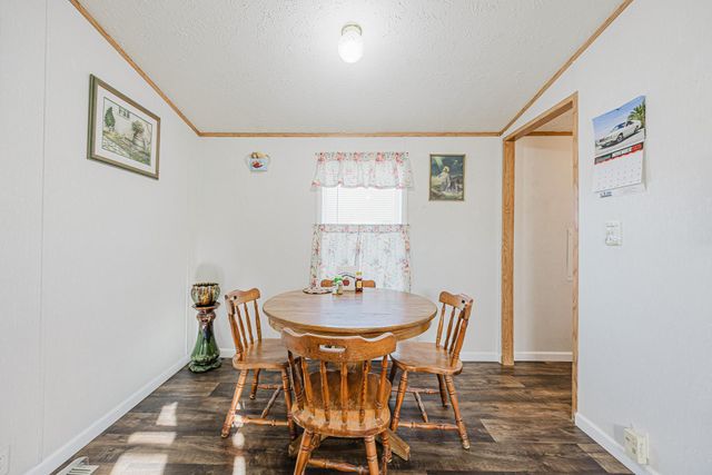 206 8th Street NW, Dilworth, MN 56529