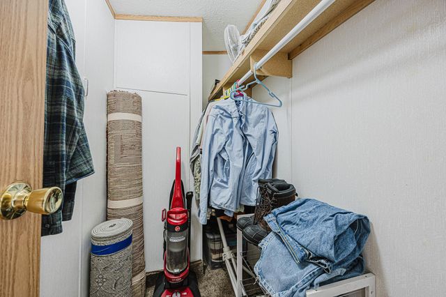 206 8th Street NW, Dilworth, MN 56529