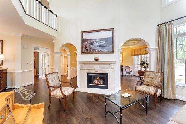 10914 SHALLOW CREEK DR, Great Falls, VA 22066