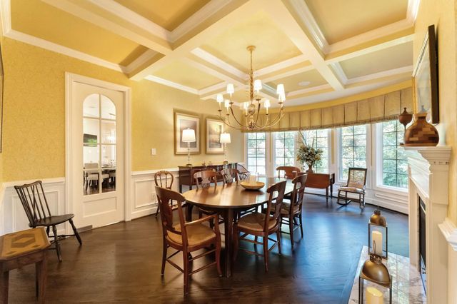 10914 SHALLOW CREEK DR, Great Falls, VA 22066