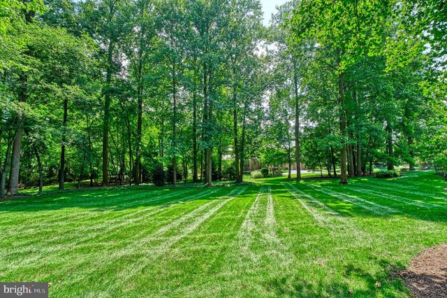 10914 SHALLOW CREEK DR, Great Falls, VA 22066