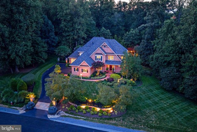 10914 SHALLOW CREEK DR, Great Falls, VA 22066