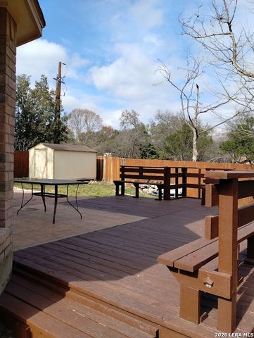 10158 Sandyglen, San Antonio, TX 78240