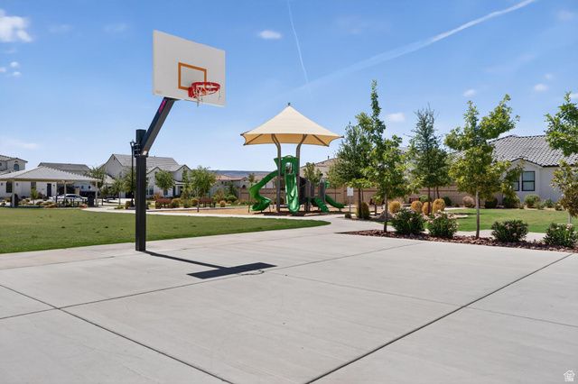 755 W JUNIPER DR, St. George, UT 84790