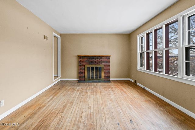 35 Albion Street, Scotia, NY 12302