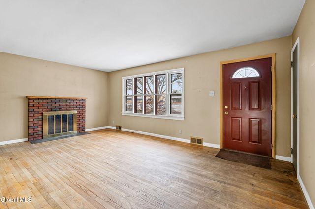 35 Albion Street, Scotia, NY 12302