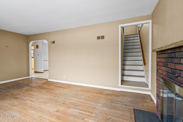 35 Albion Street, Scotia, NY 12302