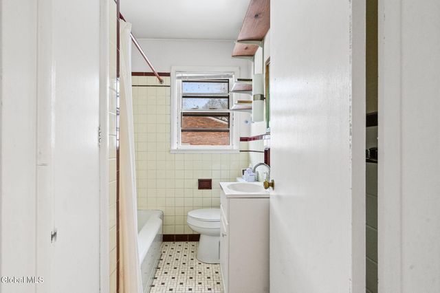 35 Albion Street, Scotia, NY 12302