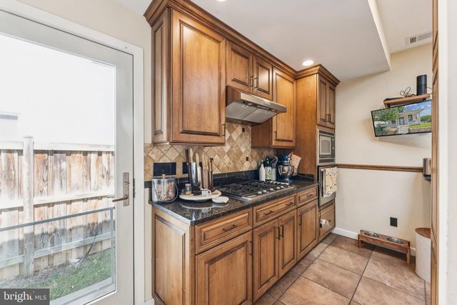 801 20TH ST S, Arlington, VA 22202