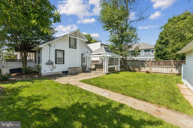 801 20TH ST S, Arlington, VA 22202