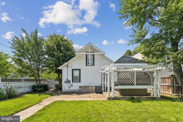 801 20TH ST S, Arlington, VA 22202