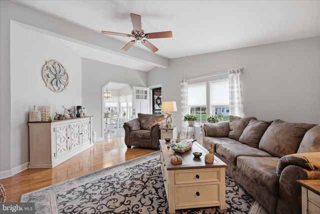 248 THRUSH CIR, New Hope, PA 18938